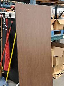 lot 125B image: 6 Folding Table