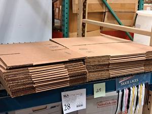 lot 197 image: Lot of (30) Cardboard Flats - (15) 11x9x9, (15) 11x8x6