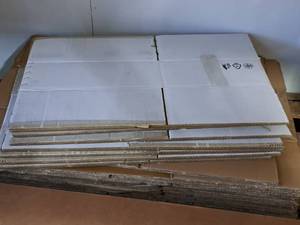 lot 208 image: Lot of (17) Cardboard Flats with Print or Labels - (7) 15x12x5, (10) 19x13x9