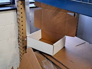 lot 215 image: Lot of (50) Cardboard Flats 12x9x4