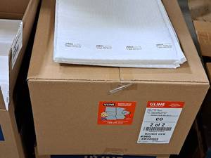 lot 230 image: Lot of (1 Case) Uline #6 White Poly Bubble Mailers S-7779 50-count 19x12-12