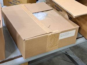 lot 242 image: Lot of (1 Case) Poly Bags 500-count 12x18