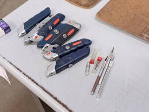 lot 257 image: (7) Box Cutters, (3) Xacto Knives and Spare Blades
