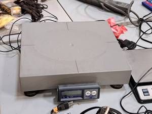 lot 273 image: Mettler Toledo 150-lbx.05lb Digital Scale