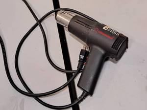 lot 300 image: MilwaukeeWagner 1200W Heat Gun 1220