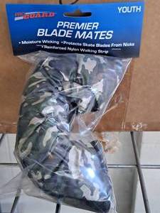 lot 512E image: Lot of (20) Proguard Size Youth Premier Blade Mates