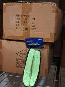 lot 560 image: Lot of (120) Proguard Walking Blade Mates Size Youth Blade Guard