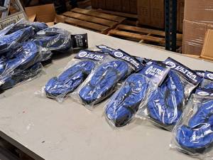 lot 636 image: Lot of (29) ProGuard Ultra Blade Mates Size Youth Blade Guards