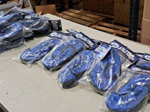 lot 637 image: Lot of (30) ProGuard Ultra Blade Mates Size Youth Blade Guards