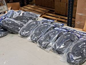 lot 644 image: Lot of (20) ProGuard Ultra Blade Mates Size Youth Blade Guards