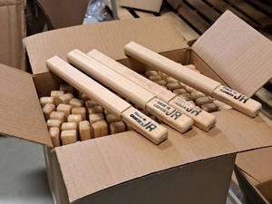 lot 718 image: Lot of (20) Junior Oval 11 Wood End Plugs
