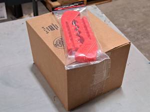 lot 1411 image: Lot of (1 Box) ProGuard Zigzags Skate Guards 10-count ( 10 total items )