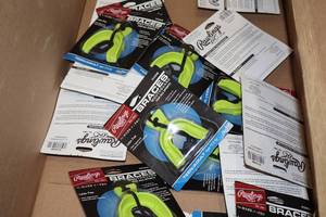 lot 2114 image: Lot of (10) Rawlings Size TeenAdult Braces Mouthguard