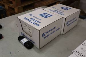 lot 2969 image: Lot of (2 Cases) ProGuard 96 Waxed Black Hockey Skate Laces Pair 36-count ( 72 total items )