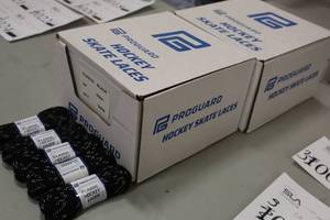 lot 3015 image: Lot of (2 Cases) ProGuard 84 Black Classic Hockey Laces Pair 36-count ( 72 total items )