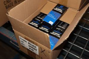 lot 3178 image: Lot of (31 Pairs) ProGuard 108 BlueBlack Classic Hockey Lace
