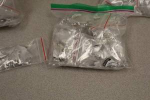 lot 3916 image: Lot of (10 Bags) Figure Skate Pins 6-count ( 60 total items )