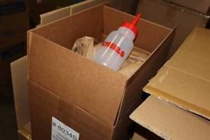 lot 3976 image: Lot of (13) Scheels Water Bottle PushPull Cap