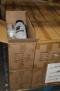 lot 4080 image: Lot of (4 Boxes) ProGuard 42-oz Water Bottle with PushPull Black Cap 12-count ( 48 total items )