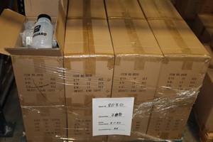 lot 4086 image: Lot of (8 Boxes) ProGuard 42-oz Water Bottle with PushPull Black Cap 12-count ( 96 total items )