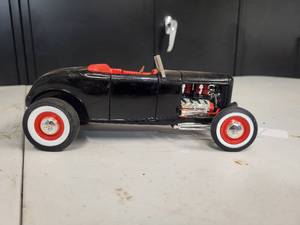 Ertl Ford Model Car Die Cast