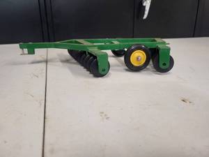 Disc Implement (No Brand Listed)