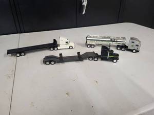 John Deere Semi and Trailer Lot (3 Tractors & 3 Trailers)