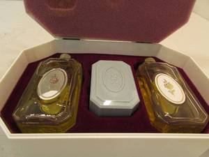 Avon Vintage
