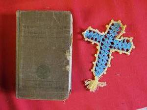 Vintage Military Bible & Cross