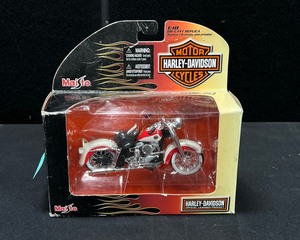 lot 25B image: Harley Davidson 118 1958 FLH Duo Glide Die Cast