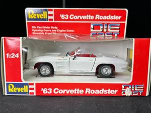 lot 3 image: 124 Die Cast #28 Kenny Irwin 50th Anniversary Texaco Stock Car Bank NOS