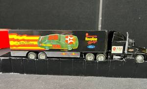 lot 2 image: Diecast Registry Davey Allison #28 Havoline Black 1993 Hauler - 1993 Edition