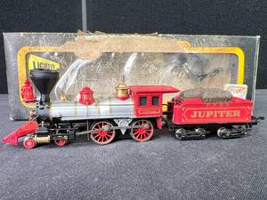 lot 323 image: Lighted Train Engine And Coal Car NOS