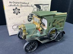 lot 66 image: ASI Ford Panel Van Telephone Service Truck Decanter, Empty Used