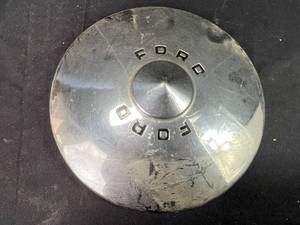 lot 107 image: 1949 1950 FORD HUBCAP Wheel Cover Set 10 silver vintage dog dish oem rat rod