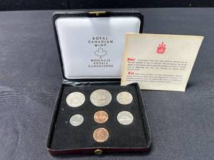 lot 553 image: Canadian Coin Set