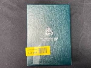 lot 549 image: 1990 Prestige Set from the US Mint