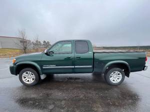 2003 Toyota Tundra SR5 - 2 OWNERS - 4X4