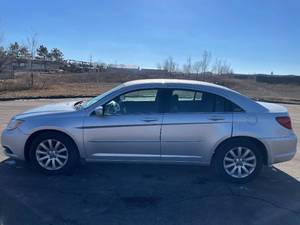2012 Chrysler 200 Touring - 2 OWNERS