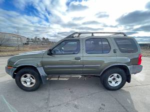 2004 Nissan Xterra XE - 4X4