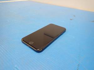 Apple&nbspiphone 8 A1863  64GB of Storage  Cellular Carrier Unlocked  Includes Charging Cable