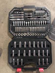 Husky 144-Position 14 in. and 38 in. Drive Mechanics Tool Set (125-Piece)  Customer Returns See Pictures