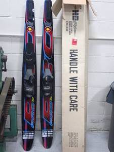 Pro Water Skies , look almost new, includes original box , awsone condition