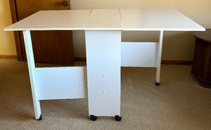 lot 42 image: Expandable White Crafting Table