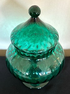 lot 56 image: Vintage Empoli Gorgeous Green Footed Covered Candy Dish