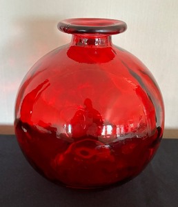 lot 63 image: Two Radiant Red Glass Vases