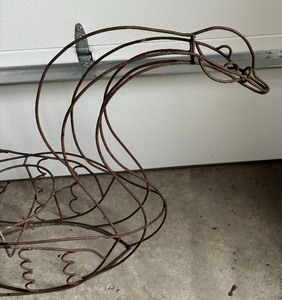 lot 100 image: Wire Garden Swan Figurine to Hold a Potted Plant