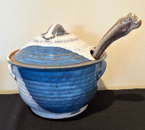 lot 78 image: Artisan Crafted Pottery Tureen with Ladle and 4 Bowls
