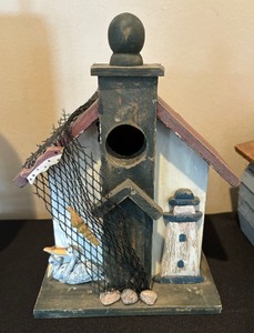 lot 166 image: Four Fun Birdhouses