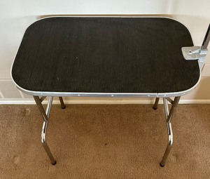 lot 11 image: Pet Grooming Station